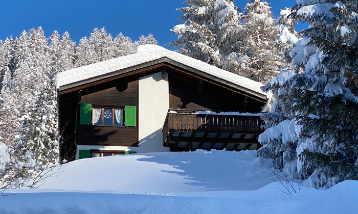 Hausansicht Winter