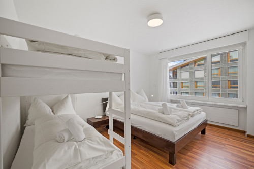 Schlafzimmer 2 mit Doppelbett und Sockbett